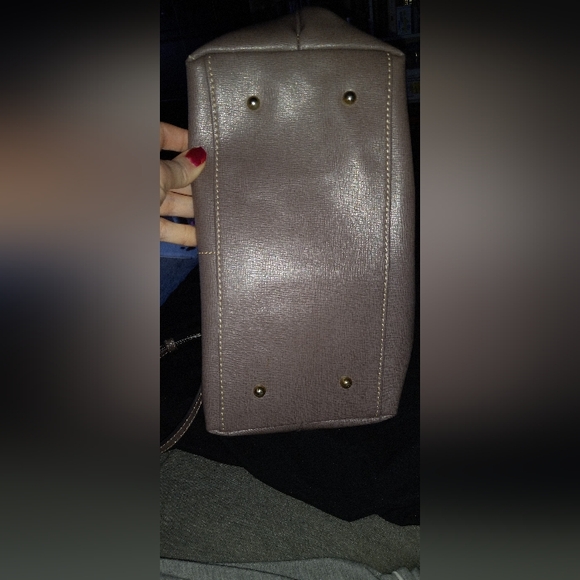 Dooney and Bourke Safiano Satchel. Like New Condition. - Picture 3 of 8